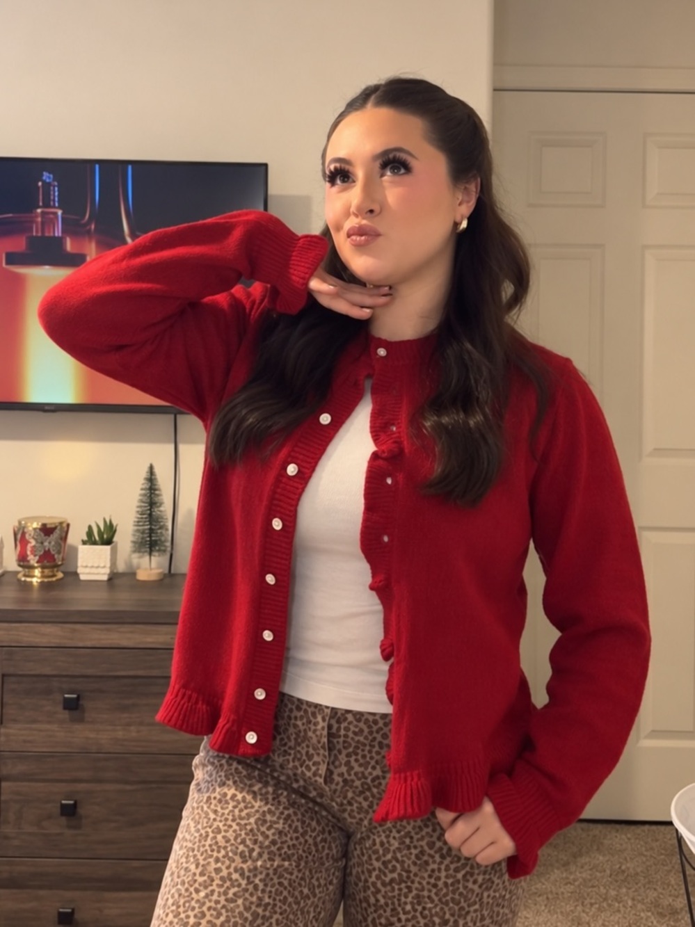 ZARA BNWT RUFFLED KNIT CARDIGAN. RED 3433/005/600